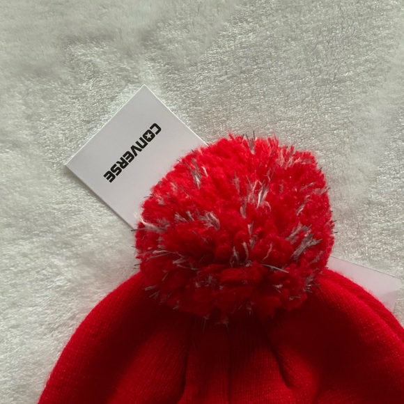 Converse All Star Chuck Taylor Youth Reflective Pom Pom Beanie Hat - Picture 7 of 8